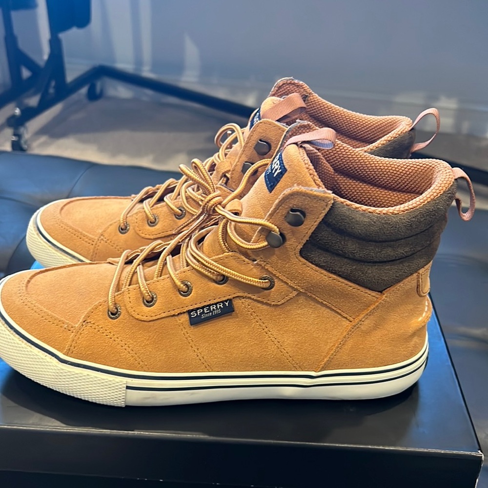 Like New Men’s Sperry boots
